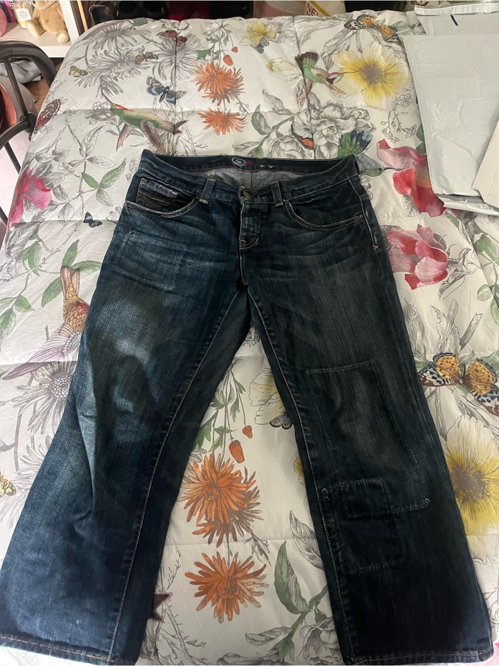 y2k/90s Limited Edition GAP Dark Wash Ankle Jeans